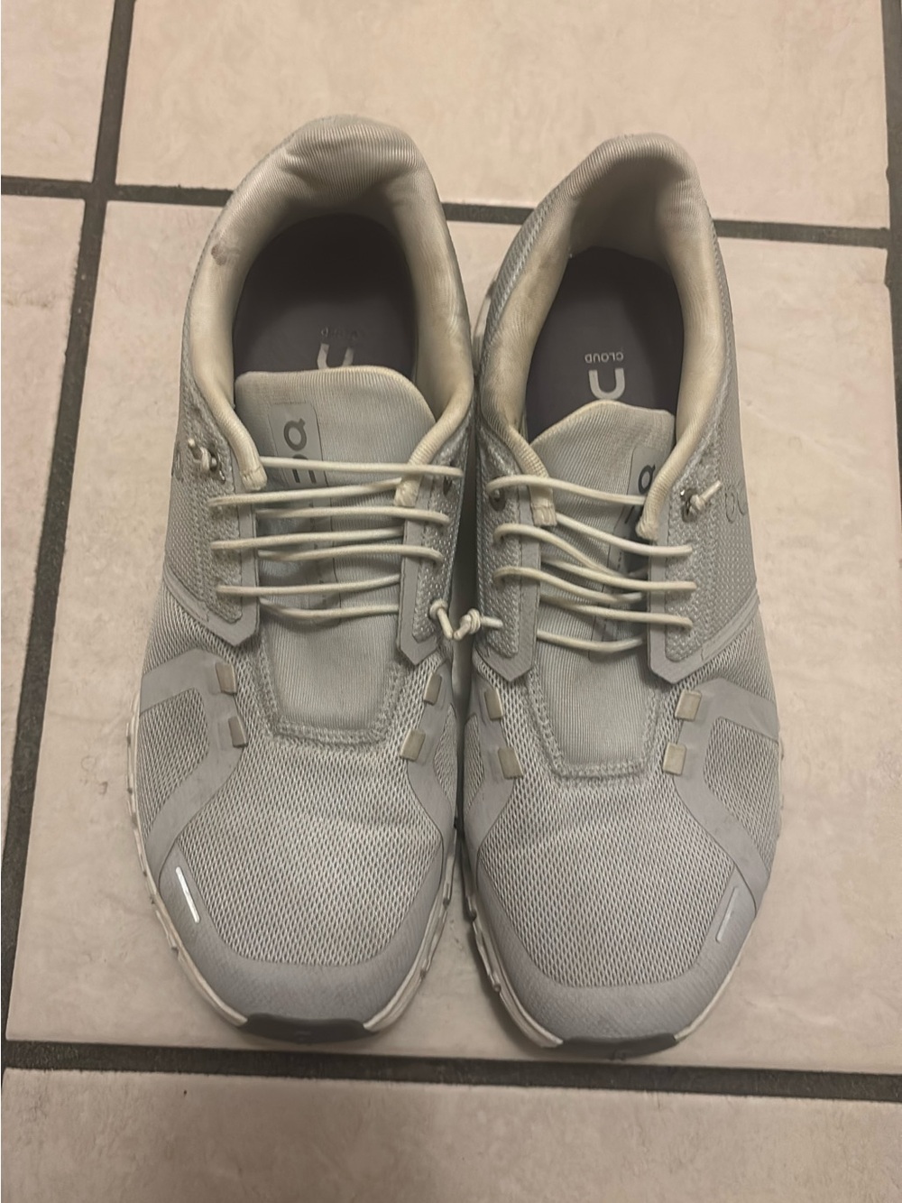 On Running Cloud 6 sneakers